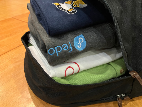 Backpack with your Linux shirts