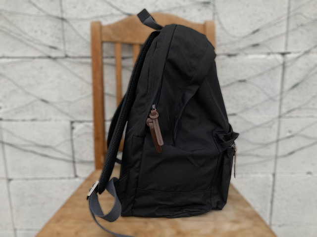 Elementary laptop backpack