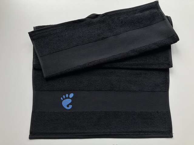 GNOME Towel (black)