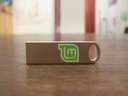 Linux Mint 18.2 Flash Drive