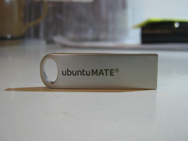 Ubuntu MATE 15.10 Flash Drive