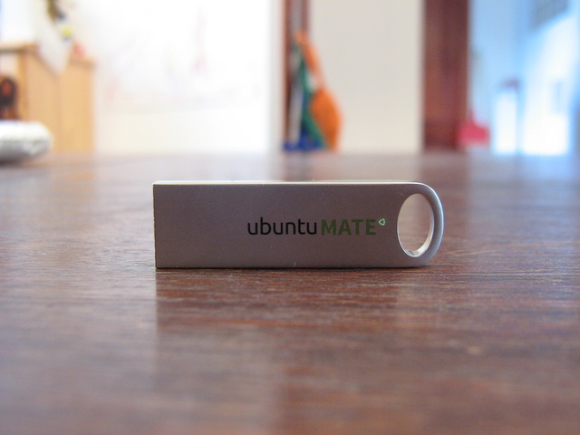 Ubuntu MATE 15.10 Flash Drive