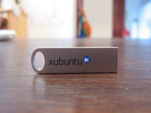 Xubuntu 15.10 Flash Drive